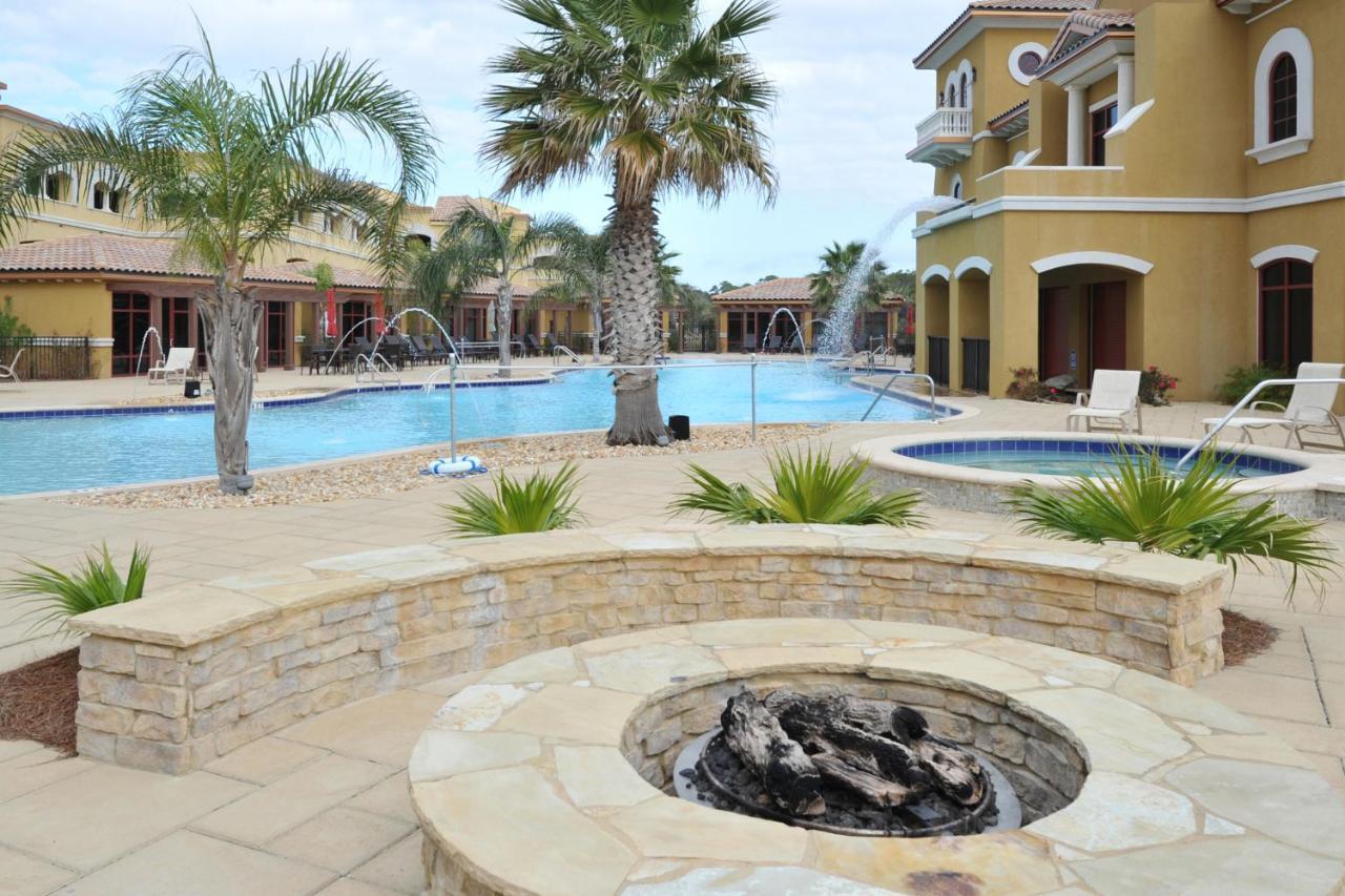 Sanctuary By The Sea Condos Санта Роса Бийч Екстериор снимка