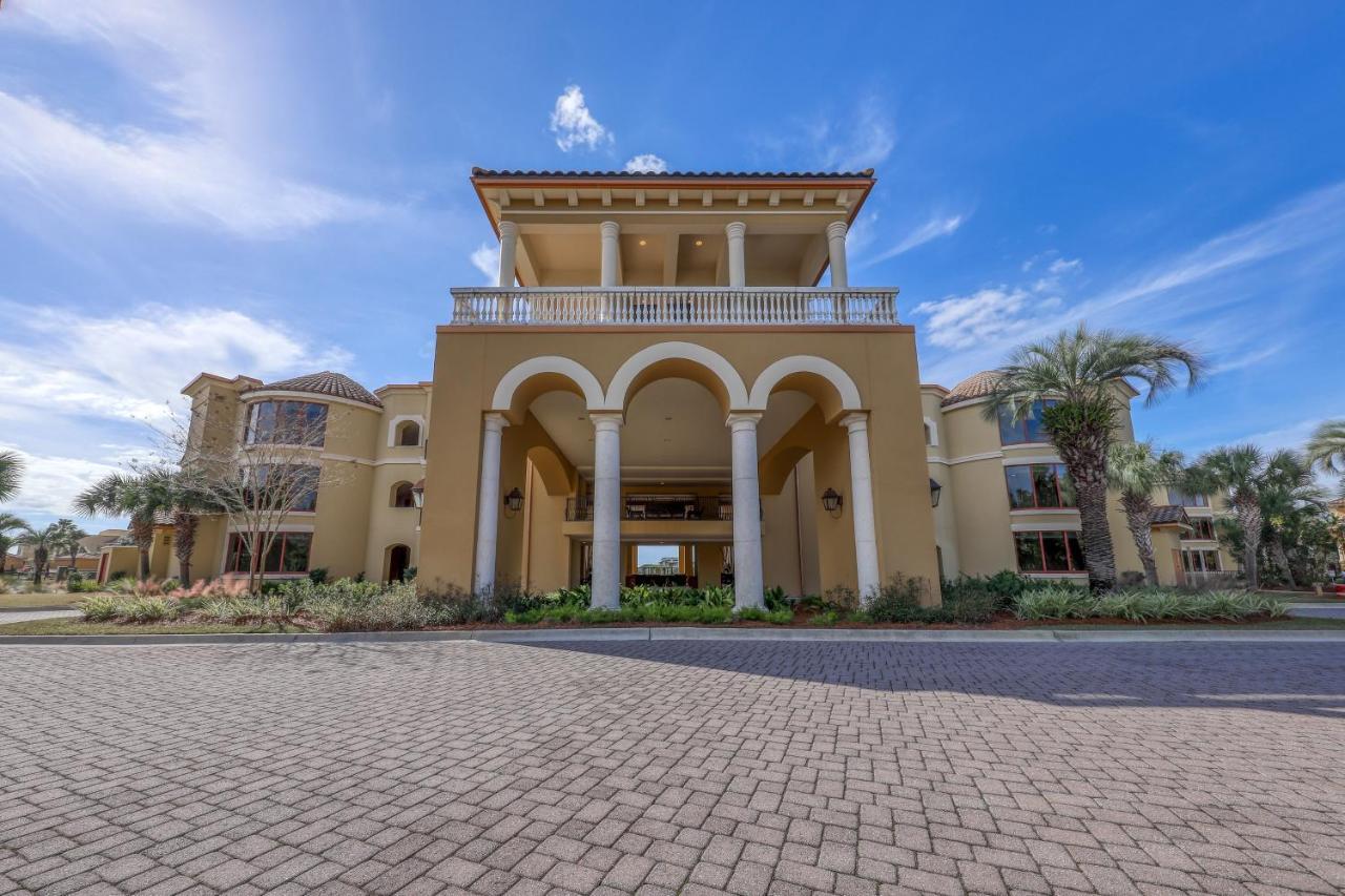 Sanctuary By The Sea Condos Санта Роса Бийч Екстериор снимка